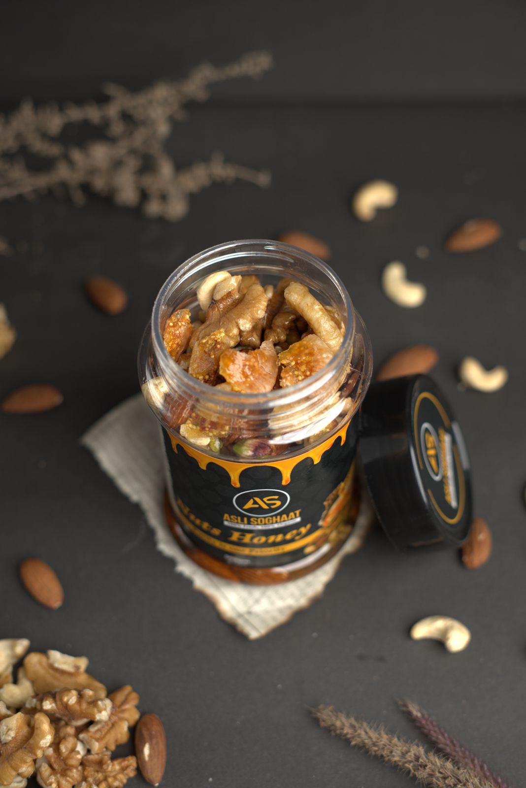 Discover the Magic of Honey with Nuts – Nature’s Perfect Combo!